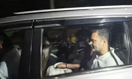 राहुल-प्रियंका हिरासत से रिहा, चुनाव आयोग के खिलाफ प्रदर्शन पर गरमाई सियासत राहुल-प्रियंका हिरासत से रिहा, चुनाव आयोग के खिलाफ प्रदर्शन पर गरमाई सियासत
