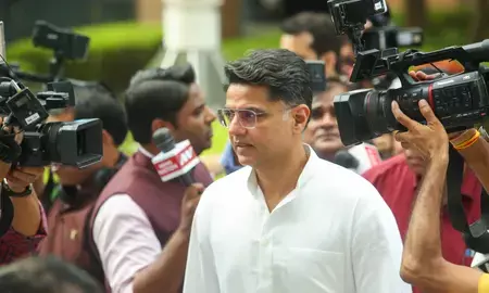 चुनाव आयोग के रवैये और विपक्षी सांसदों से बर्ताव पर सचिन पायलट ने उठाए सवाल