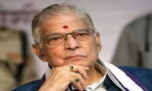 छात्र आंदोलन पर मुरली मनोहर जोशी बोले- बच्चों की मांगों को डंडा मारकर सुनना सही नहीं, CEC विवाद पर भी रखी राय छात्र आंदोलन पर मुरली मनोहर जोशी बोले- बच्चों की मांगों को डंडा मारकर सुनना सही नहीं, CEC विवाद पर भी रखी राय