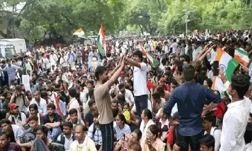 CJP प्रदर्शन की हिंसा पर क्राइम ब्रांच की जांच, पुलिसकर्मियों पर हमले और तोड़फोड़ के आरोपों की होगी पड़ताल CJP प्रदर्शन की हिंसा पर क्राइम ब्रांच की जांच, पुलिसकर्मियों पर हमले और तोड़फोड़ के आरोपों की होगी पड़ताल