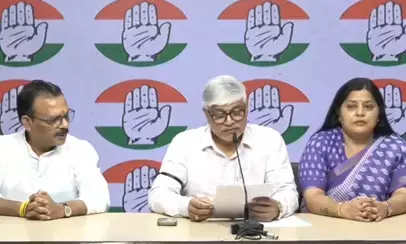 यूपी में कांग्रेस को मिली मजबूती, आप महिला विंग की प्रमुख और बीएसपी नेता समेत कई दिग्गज हुए शामिल