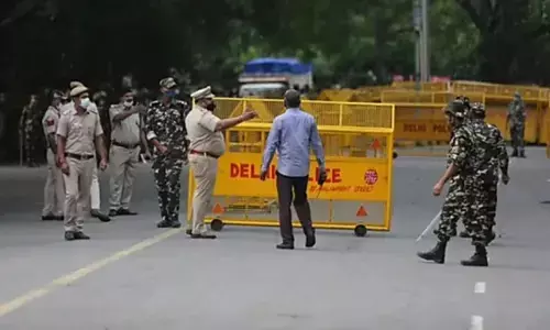 SIR विरोध के बीच दिल्ली में सुरक्षा का अभेद्य घेरा, 10 अक्टूबर को जंतर-मंतर पर प्रदर्शन रोकने की तैयारी SIR विरोध के बीच दिल्ली में सुरक्षा का अभेद्य घेरा, 10 अक्टूबर को जंतर-मंतर पर प्रदर्शन रोकने की तैयारी