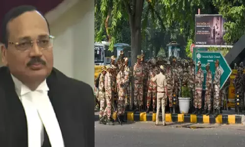 दिल्ली मेट्रो के 57 स्टेशन बंद करने के फैसले पर सीजेआई सूर्यकांत ने जताई चिंता, सुप्रीम कोर्ट का निर्देश- मेट्रो-ट्रेन सेवाएं न हों पूरी तरह से बंद दिल्ली मेट्रो के 57 स्टेशन बंद करने के फैसले पर सीजेआई सूर्यकांत ने जताई चिंता, सुप्रीम कोर्ट का निर्देश- मेट्रो-ट्रेन सेवाएं न हों पूरी तरह से बंद