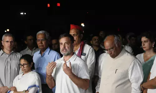 राष्ट्रपति से मुलाकात के बाद राहुल का बड़ा दावा, वोट चोरी के सबूत मांगे गए राष्ट्रपति से मुलाकात के बाद राहुल का बड़ा दावा, वोट चोरी के सबूत मांगे गए