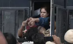 सीजेपी के प्रदर्शन से पहले दिल्ली पुलिस की हिरासत में 200 लोग, सुरक्षा के कड़े इंतजाम सीजेपी के प्रदर्शन से पहले दिल्ली पुलिस की हिरासत में 200 लोग, सुरक्षा के कड़े इंतजाम