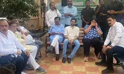 मुंबई: तुषार गांधी की हिरासत पर भड़की शिवसेना (यूबीटी), आदित्य ठाकरे बोले-रिहाई तक थाने से नहीं हटेंगे मुंबई: तुषार गांधी की हिरासत पर भड़की शिवसेना (यूबीटी), आदित्य ठाकरे बोले-रिहाई तक थाने से नहीं हटेंगे