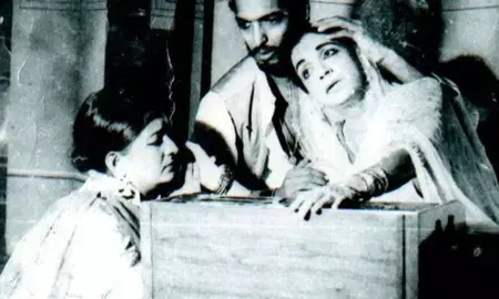 नाना पाटेकर को याद कर भावुक हुईं भारती आचरेकर नाना पाटेकर को याद कर भावुक हुईं भारती आचरेकर