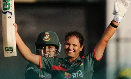 सोभना मोस्टरी ऑस्ट्रेलिया के खिलाफ शतक लगाने वाली बांग्लादेश की पहली महिला क्रिकेटर सोभना मोस्टरी ऑस्ट्रेलिया के खिलाफ शतक लगाने वाली बांग्लादेश की पहली महिला क्रिकेटर