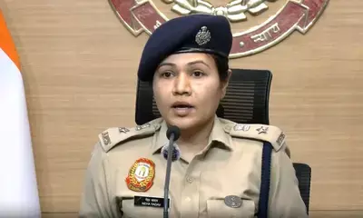दिल्ली पुलिस ने सीजेपी के आरोपों का किया खंडन, अभिजीत दिपके की दादी के निधन पर मदद की पेशकश का वीडियो जारी दिल्ली पुलिस ने सीजेपी के आरोपों का किया खंडन, अभिजीत दिपके की दादी के निधन पर मदद की पेशकश का वीडियो जारी