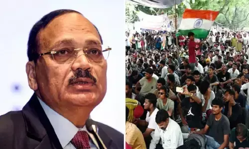 सीजेआई सूर्यकांत की दो टूक- लोकतांत्रिक प्रदर्शन करिए, सुप्रीम कोर्ट को मत घसीटिए सीजेआई सूर्यकांत की दो टूक- लोकतांत्रिक प्रदर्शन करिए, सुप्रीम कोर्ट को मत घसीटिए
