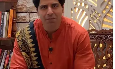 शहजाद पूनावाला के सपोर्ट में आए भाई तहसीन शहजाद पूनावाला के सपोर्ट में आए भाई तहसीन
