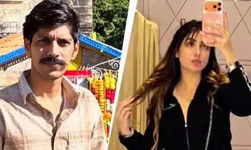 लखनऊ में कारोबारी शिवा शर्मा की मौत की गुत्थी उलझी, हादसे के तत्काल बाद अपार्टमेंट से निकली थी श्रद्धा दुबे लखनऊ में कारोबारी शिवा शर्मा की मौत की गुत्थी उलझी, हादसे के तत्काल बाद अपार्टमेंट से निकली थी श्रद्धा दुबे