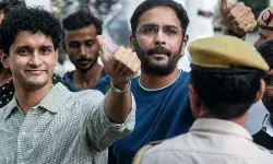 तिरंगा लहराने पर हिरासत? CJP ने दिल्ली पुलिस पर लगाए गंभीर आरोप तिरंगा लहराने पर हिरासत? CJP ने दिल्ली पुलिस पर लगाए गंभीर आरोप