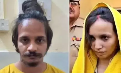नीला ड्रम हत्याकांड की दोषी मुस्कान रस्तोगी और उसके प्रेमी साहिल शुक्ला को फांसी की सजा, फैसला सुनते ही छलके आंसू नीला ड्रम हत्याकांड की दोषी मुस्कान रस्तोगी और उसके प्रेमी साहिल शुक्ला को फांसी की सजा, फैसला सुनते ही छलके आंसू