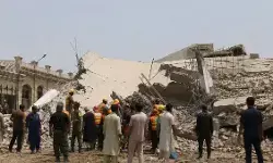 पाकिस्तान में बड़ा हादसा: पेशावर में स्कूल की छत गिरी, 28 बच्चों की मौत; रेस्क्यू ऑपरेशन जारी पाकिस्तान में बड़ा हादसा: पेशावर में स्कूल की छत गिरी, 28 बच्चों की मौत; रेस्क्यू ऑपरेशन जारी