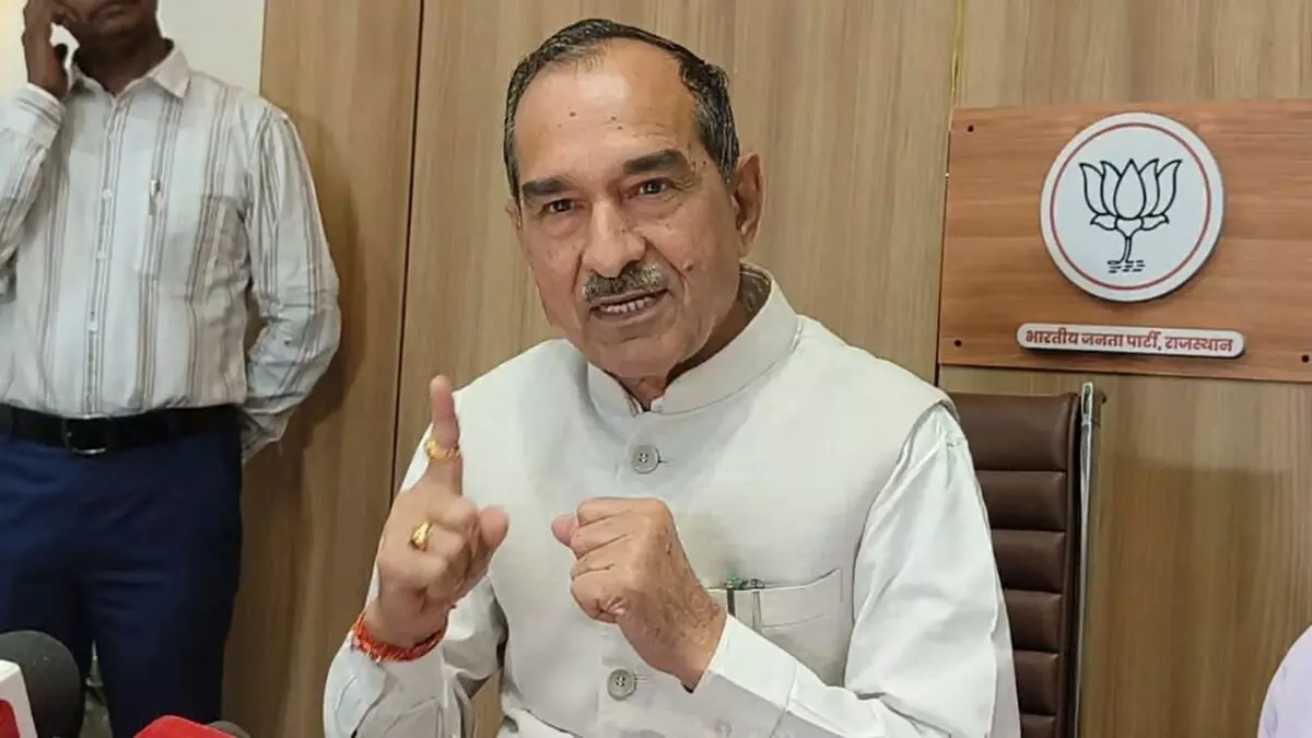 पाकिस्तान पर बयान से घिरे बीजेपी प्रदेश अध्यक्ष मदन राठौड़, बोले- क्रिकेट मैच की बात को तोड़-मरोड़कर पेश किया पाकिस्तान पर बयान से घिरे बीजेपी प्रदेश अध्यक्ष मदन राठौड़, बोले- क्रिकेट मैच की बात को तोड़-मरोड़कर पेश किया