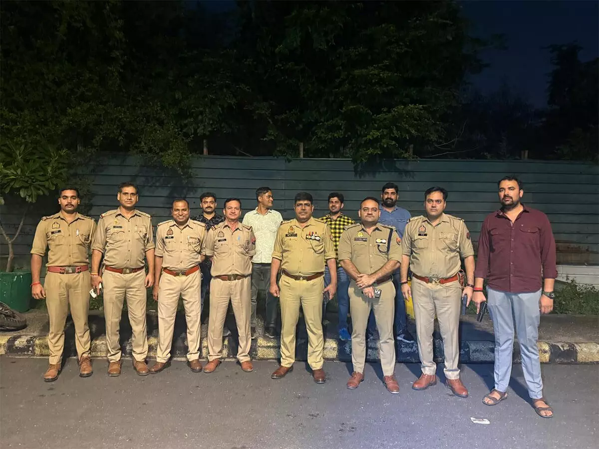 पुलिस मुठभेड़ में स्नैचर को लगी गोली, साथी भी गिरफ्तार पुलिस मुठभेड़ में स्नैचर को लगी गोली, साथी भी गिरफ्तार
