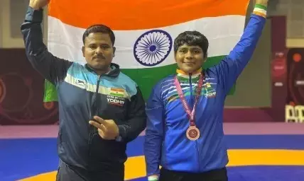 कोमल ने जीता कांस्य, अमृता पुजारी फाइनल में पहुंचीं कोमल ने जीता कांस्य, अमृता पुजारी फाइनल में पहुंचीं