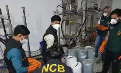 मादक पदार्थ नियंत्रण ब्यूरो की बड़ी कार्रवाई: ग्रेटर नोएडा में दो गुप्त नशा फैक्ट्रियां पकड़ीं, 45 करोड़ का नशीला पदार्थ बरामद मादक पदार्थ नियंत्रण ब्यूरो की बड़ी कार्रवाई: ग्रेटर नोएडा में दो गुप्त नशा फैक्ट्रियां पकड़ीं, 45 करोड़ का नशीला पदार्थ बरामद