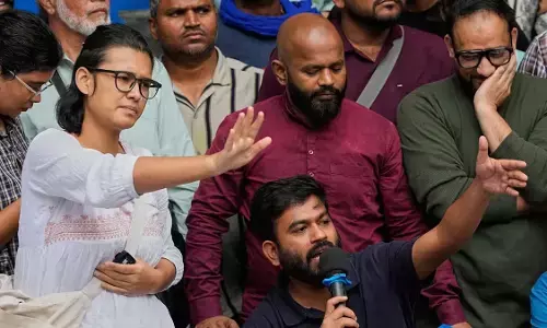 AISA अध्यक्ष नेहा बोरा रिहा, अभिजीत दिपके की आज कोर्ट में पेशी AISA अध्यक्ष नेहा बोरा रिहा, अभिजीत दिपके की आज कोर्ट में पेशी