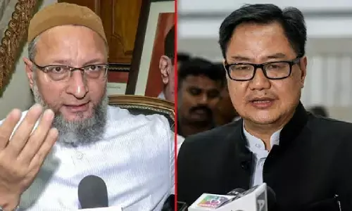 ‘ओवैसी से सीखे विपक्ष’, किरेन रिजिजू ने एआईएमआईएम प्रमुख की तारीफ की; एलन मस्क विवाद पर सियासत तेज ‘ओवैसी से सीखे विपक्ष’, किरेन रिजिजू ने एआईएमआईएम प्रमुख की तारीफ की; एलन मस्क विवाद पर सियासत तेज