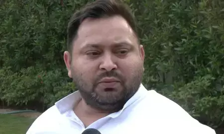 नियोजित शिक्षकों की सेवा सुरक्षा के लिए सुप्रीम कोर्ट में पुनर्विचार याचिका दाखिल करे सरकार: तेजस्वी यादव नियोजित शिक्षकों की सेवा सुरक्षा के लिए सुप्रीम कोर्ट में पुनर्विचार याचिका दाखिल करे सरकार: तेजस्वी यादव