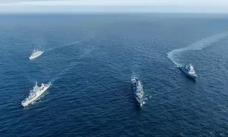 भारत-ब्रिटेन का संयुक्त समुद्री अभ्यास ‘कोंकण-26’ संपन्न, नौसेनाओं ने किया युद्ध कौशल का प्रदर्शन भारत-ब्रिटेन का संयुक्त समुद्री अभ्यास ‘कोंकण-26’ संपन्न, नौसेनाओं ने किया युद्ध कौशल का प्रदर्शन