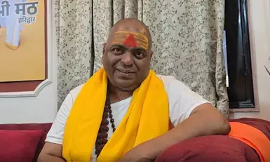 रावण दहन के बाद लकड़ियां ले जाना टोना-टोटका, घर में कलह और रोग लाता है : महामंडलेश्वर करौली शंकर महादेव रावण दहन के बाद लकड़ियां ले जाना टोना-टोटका, घर में कलह और रोग लाता है : महामंडलेश्वर करौली शंकर महादेव
