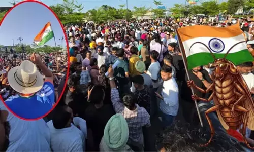 सिंहासन खाली करो कि जनता आती है! सिंहासन खाली करो कि जनता आती है!