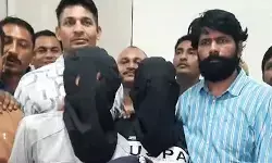 टाइगर श्रॉफ फायरिंग केस: 25 हजार रुपए में खरीदी थी वारदात में इस्तेमाल बाइक, तीनों आरोपियों की पहचान आई सामने टाइगर श्रॉफ फायरिंग केस: 25 हजार रुपए में खरीदी थी वारदात में इस्तेमाल बाइक, तीनों आरोपियों की पहचान आई सामने