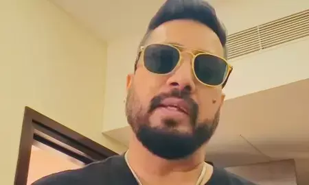 भाई के शराब पीने की बात साबित हुई तो छोड़ दूंगा सिंगिंग, दलेर मेहंदी के सपोर्ट में उतरे मीका सिंह भाई के शराब पीने की बात साबित हुई तो छोड़ दूंगा सिंगिंग, दलेर मेहंदी के सपोर्ट में उतरे मीका सिंह
