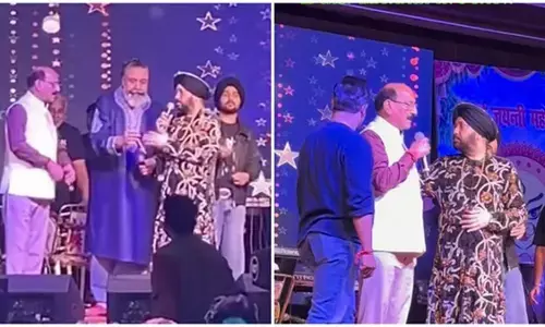 Uttarakhand: दलेर मेहंदी के शो में बवाल, मंच पर पहुंचे मंत्री ने लगाई फटकार; बोले- लोगों को बेवकूफ बना रहे हैं Uttarakhand: दलेर मेहंदी के शो में बवाल, मंच पर पहुंचे मंत्री ने लगाई फटकार; बोले- लोगों को बेवकूफ बना रहे हैं