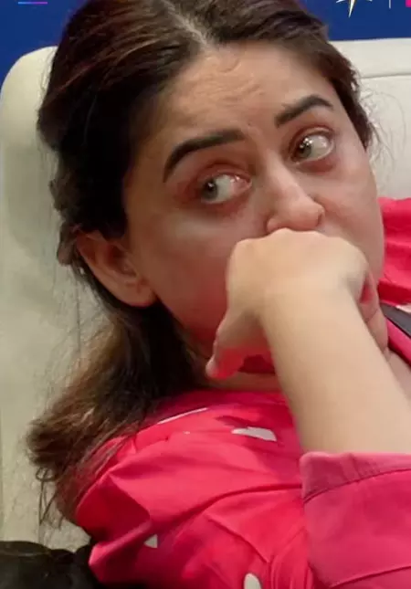 बिग बॉस 20 में इमोशनल हुई माही विज बिग बॉस 20 में इमोशनल हुई माही विज