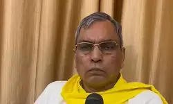 आजम खान से अखिलेश की मुलाकात चुनावी जुमला, मुस्लिमों को गुमराह करने की कोशिश : ओपी राजभर आजम खान से अखिलेश की मुलाकात चुनावी जुमला, मुस्लिमों को गुमराह करने की कोशिश : ओपी राजभर