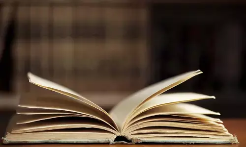 इतिहास की पाठ्यपुस्तकें : ज्ञान का विस्तार या वैचारिक संकुचन?