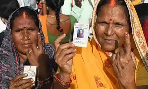 भारत में वोट का अधिकार साबित करना एक बड़ी चुनौती बन रहा है?
