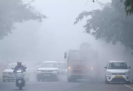 एक्यूआई और प्रदूषण स्तर बिगड़ने पर कौन सा मास्क रखेगा सुरक्षित एक्यूआई और प्रदूषण स्तर बिगड़ने पर कौन सा मास्क रखेगा सुरक्षित
