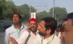 उत्तर प्रदेश एमएलसी चुनाव: नोएडा में मतदान के दौरान भाजपा और सपा कार्यकर्ताओं के बीच तीखी नोकझोंक