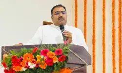 कांग्रेस के राजनीतिक मॉडल से देश का नुकसान: चंद्रशेखर कांग्रेस के राजनीतिक मॉडल से देश का नुकसान: चंद्रशेखर