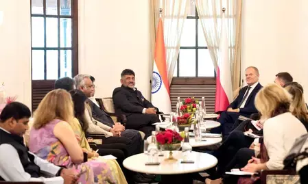 सीएम शिवकुमार ने पोलैंड के पीएम टस्क से की मुलाकात, ग्लोबल इन्वेस्टर्स मीट 2027 के लिए साझेदार बनने का दिया निमंत्रण सीएम शिवकुमार ने पोलैंड के पीएम टस्क से की मुलाकात, ग्लोबल इन्वेस्टर्स मीट 2027 के लिए साझेदार बनने का दिया निमंत्रण