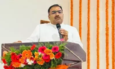 कांग्रेस के राजनीतिक मॉडल से देश का नुकसान: चंद्रशेखर कांग्रेस के राजनीतिक मॉडल से देश का नुकसान: चंद्रशेखर