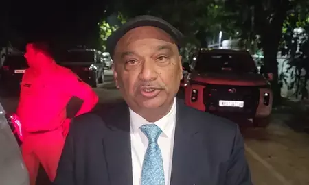 बिहार विधान परिषद चुनाव: राजद ने तेजस्वी के नेतृत्व में आठों सीटें जीतने का किया दावा बिहार विधान परिषद चुनाव: राजद ने तेजस्वी के नेतृत्व में आठों सीटें जीतने का किया दावा