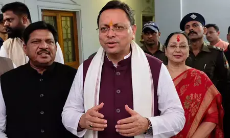 खटीमा, मसूरी और रामपुर तिराहा कांड की याद दिलाकर उत्तराखंड के सीएम ने साधा अखिलेश यादव पर निशाना