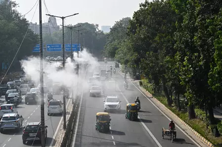 दिल्ली-एनसीआर में ठंड ने दी दस्त दिल्ली-एनसीआर में ठंड ने दी दस्त