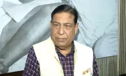 कांग्रेस की लड़ाई व्यापारियों के खिलाफ नहीं, वोट के अधिकार के लिए है: रविंदर शर्मा