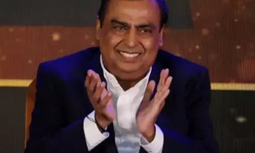 निजता कानून के खिलाफ क्यों हैं अंबानी-अदाणी के मीडिया आउटलेट निजता कानून के खिलाफ क्यों हैं अंबानी-अदाणी के मीडिया आउटलेट