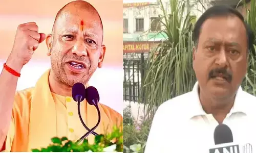 यूपी में हिंसक प्रदर्शन करने वालों को नहीं मिलेगी सरकारी नौकरी, नियम पर भड़की सपा-कांग्रेस, जेन-जी के समर्थन में उतरीं पार्टियां