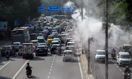 दिल्ली में वायु प्रदूषण पर नकेल: 1 नवंबर से गैर-BS6 बाहरी वाहनों के प्रवेश पर पूर्ण प्रतिबंध दिल्ली में वायु प्रदूषण पर नकेल: 1 नवंबर से गैर-BS6 बाहरी वाहनों के प्रवेश पर पूर्ण प्रतिबंध