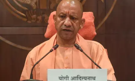 उत्तर प्रदेश: राजनीतिक विचारधारा के आधार पर किसी अभ्यर्थी को सरकारी नौकरी के लिए अयोग्य नहीं माना जाएगा उत्तर प्रदेश: राजनीतिक विचारधारा के आधार पर किसी अभ्यर्थी को सरकारी नौकरी के लिए अयोग्य नहीं माना जाएगा