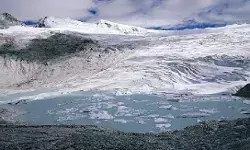 भूटान में ग्लेशियर झील फटने से मची तबाही: भारत में बढ़ा खतरा, पश्चिम बंगाल और असम में अलर्ट जारी